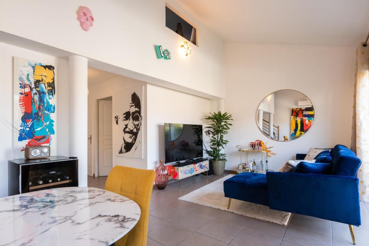 L'Avant Scene Meuble 5 Etoiles Parking Gratuit Jacuzzi Avignon Exterior foto