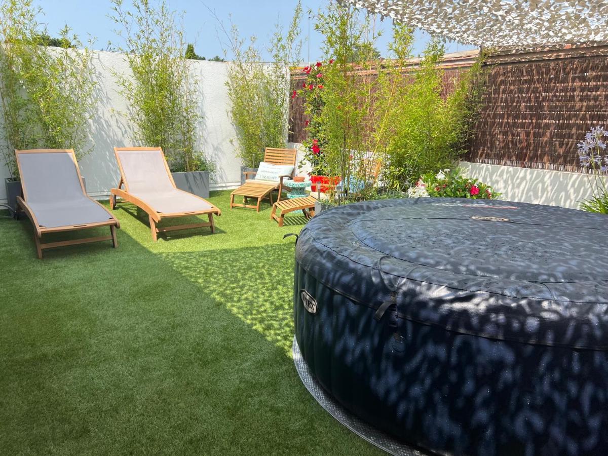 L'Avant Scene Meuble 5 Etoiles Parking Gratuit Jacuzzi Avignon Exterior foto